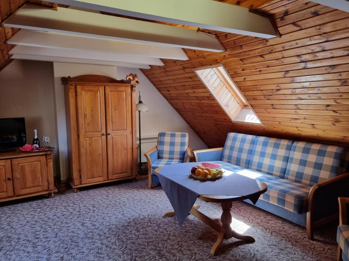 Hotel Karkonosze Карпач Экстерьер фото