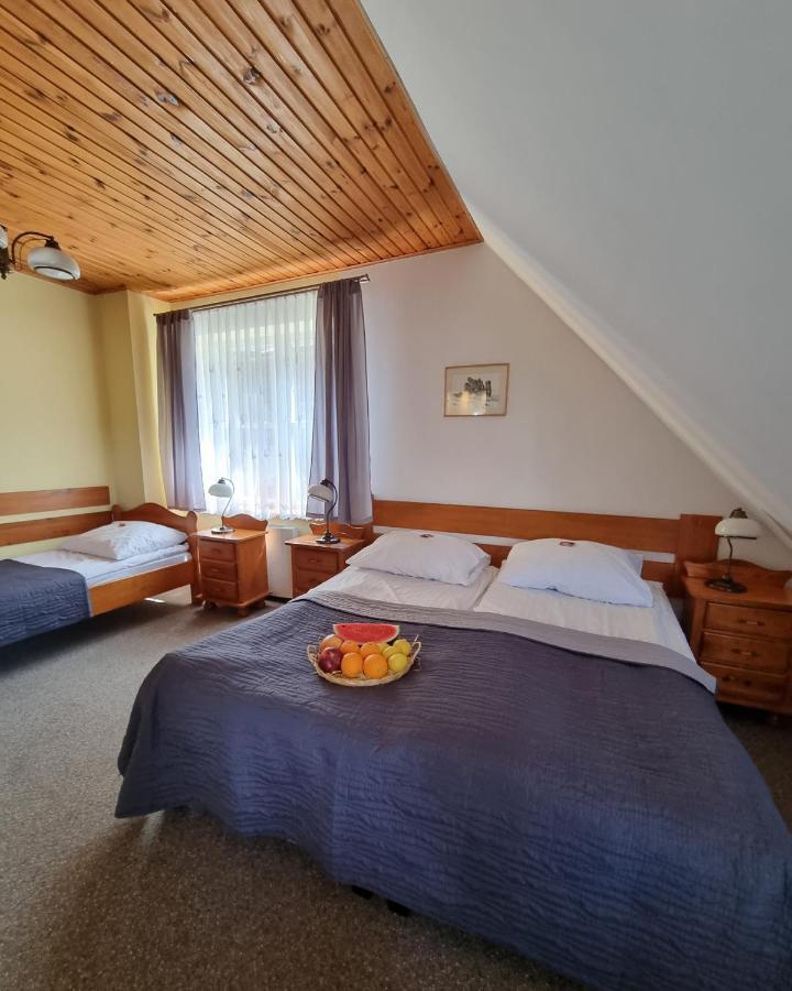 Hotel Karkonosze Карпач Экстерьер фото