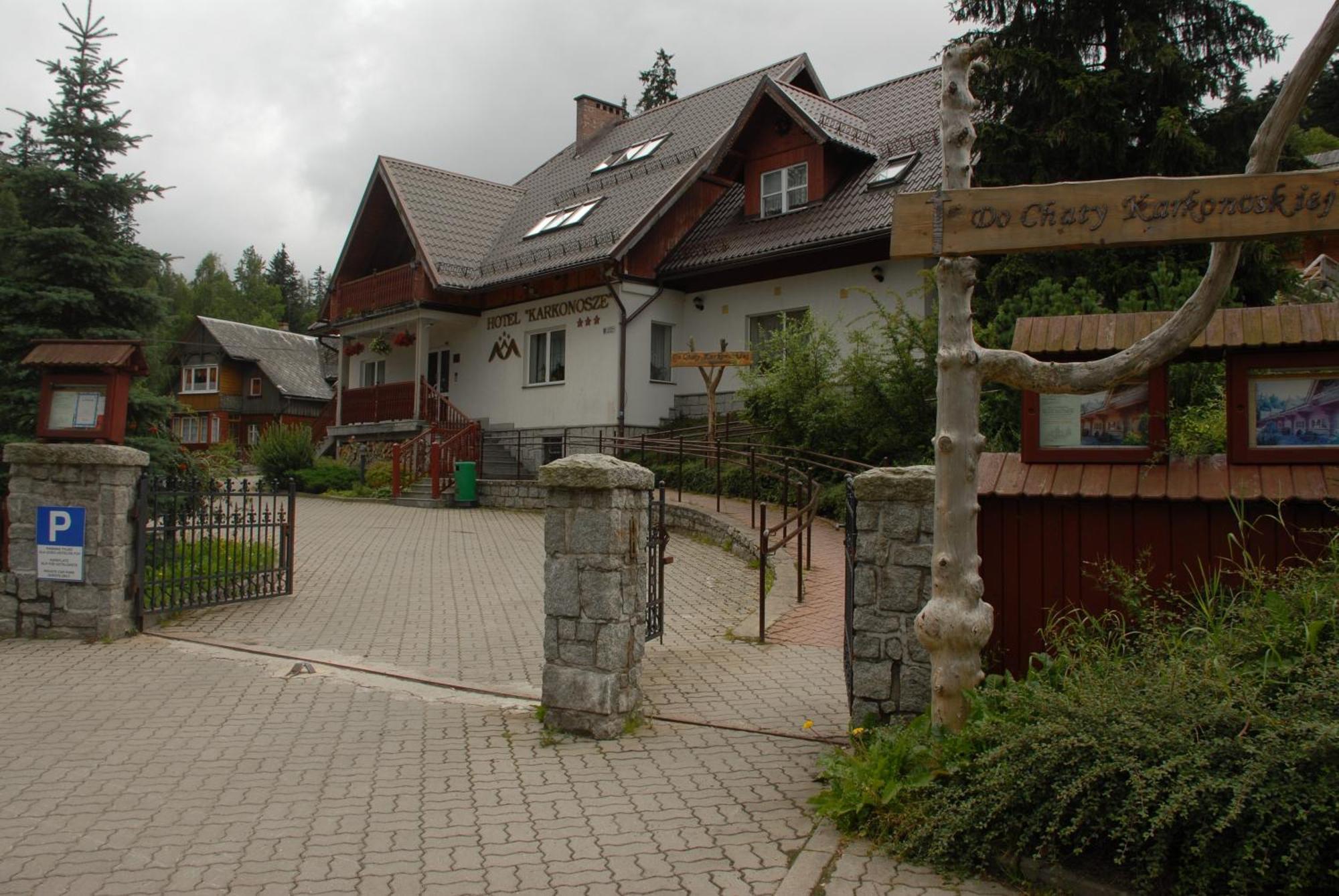 Hotel Karkonosze Карпач Экстерьер фото